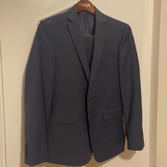 Navy blue mens suit pants and blazer. Pants 30W and 30L . Blazer: 34s